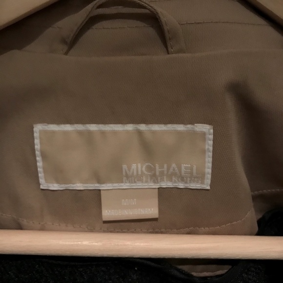 Michael Kors trench coat - Picture 2 of 2